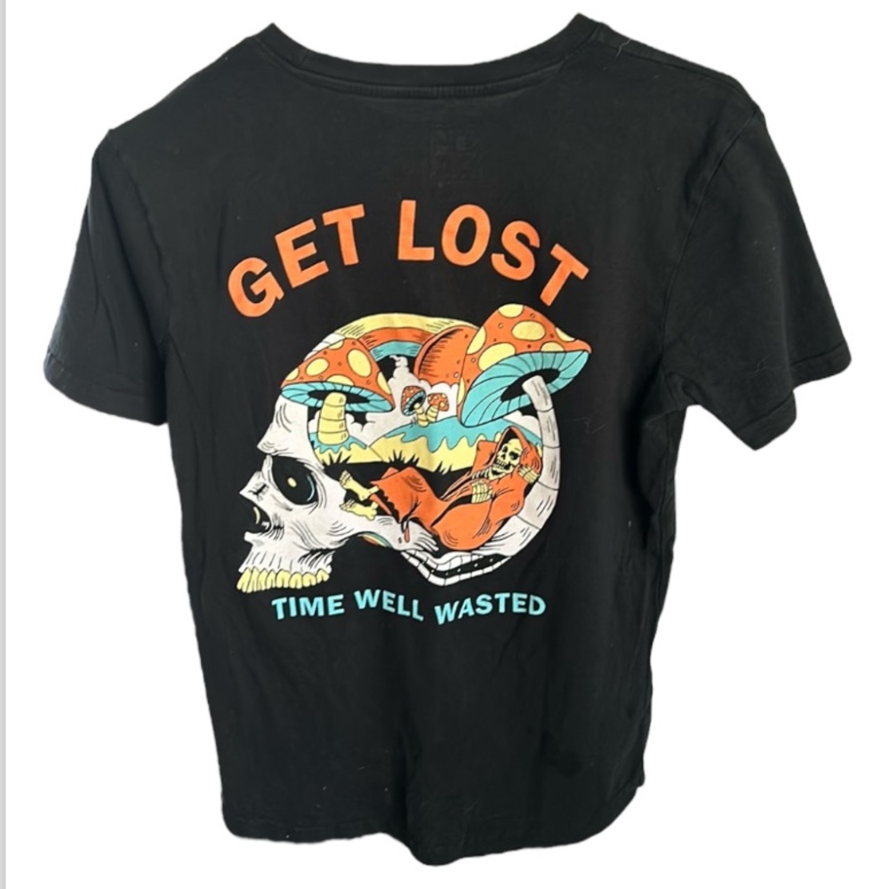 DK GET LOST Time Well Waisted -Skull-Mushroom Tee